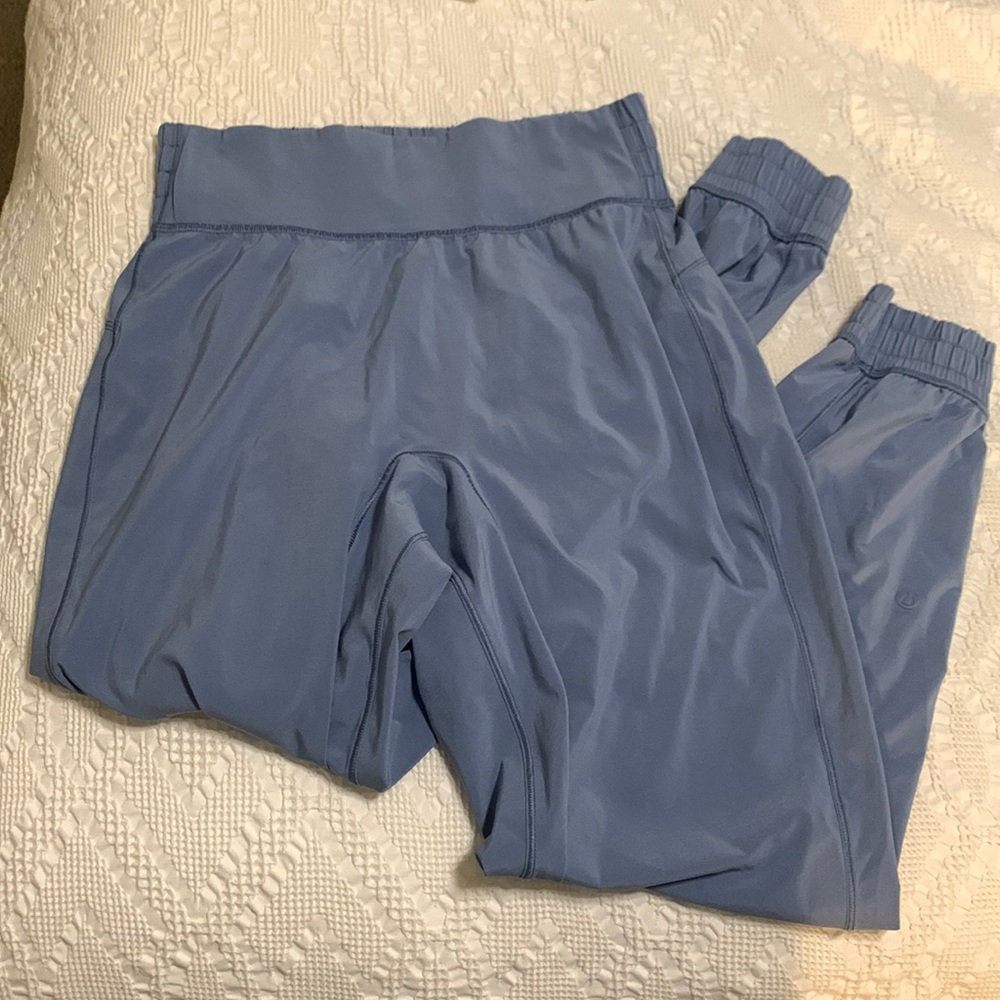 lululemon joggers